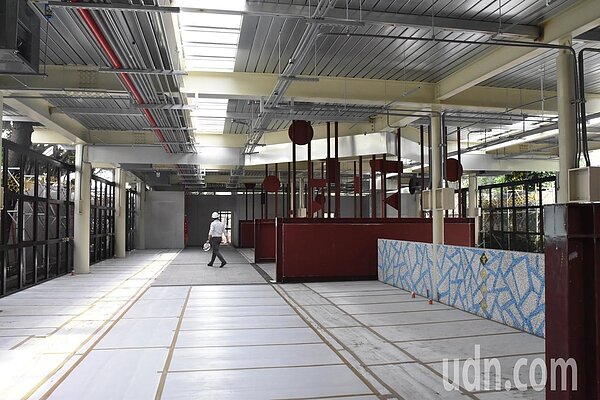 黃石中繼市場工程進度超前,攤商預定下月全數搬遷。記者江婉儀/攝影