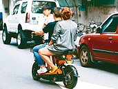 電動自行車免考照　青少年交安破口
