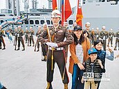 敦睦艦隊疫情牽連　八大壽險 480人須自主管理