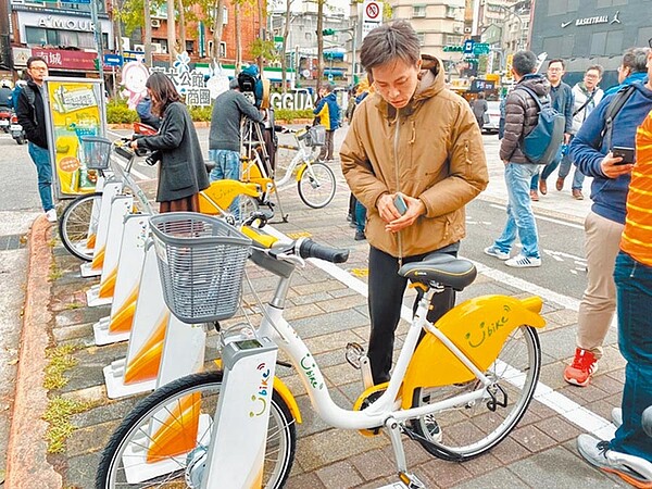 北市公共自行車YouBike2.0將全市建置,明年預計有1.9萬個車位。圖/中時報系資料照