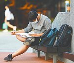 3月失業率3.76％　創10個月新高