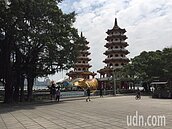 連假首日高雄熱點遊客不多　市府自行管控20多處景點