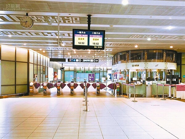 新冠疫情持續延燒,機場捷運入境旅客掛零,桃園捷運公司每月短收超過1億元。 圖/桃捷公司提供