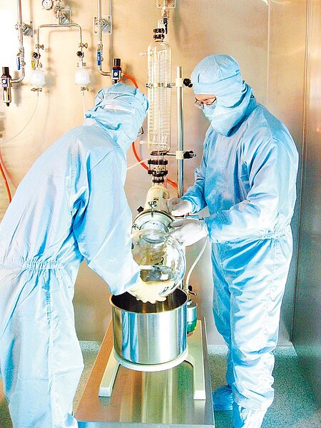 國光生技宣布,已成功產生新冠肺炎候選疫苗,預計第三季開始人體試驗,最快明年冬天就能量產。(國光生技提供)