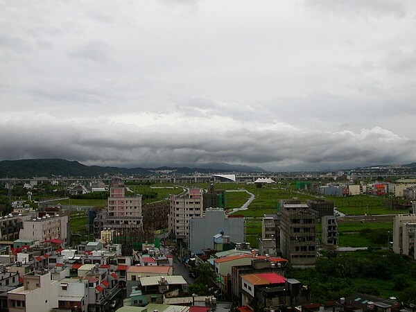 2005年9月竹北高鐵區。圖/取自Mobile01