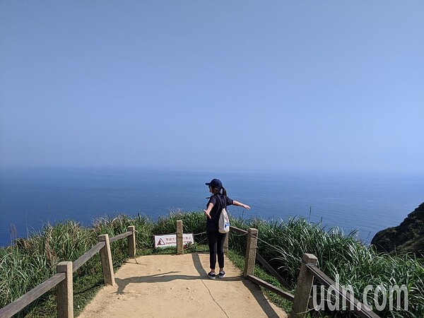 天氣晴朗炎熱。記者楊德宜/攝影