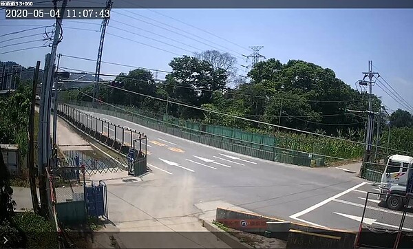 中市府導入CCTV、微型感測器等科技,即時監控工地出入口。圖/台中市政府提供