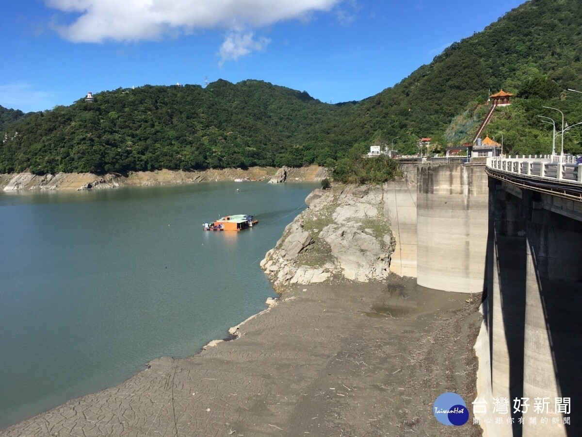 「黃蜂」進補　石門水庫水位止跌回升