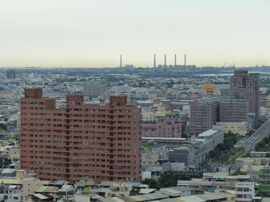 彰化地方稅務局提醒民眾房屋稅一樣要在今年6月1日前完成繳納,逾期受罰。圖/聯合報系資料照