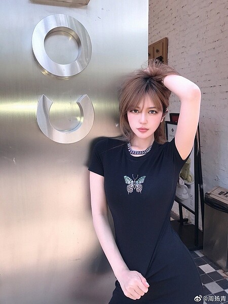 周揚青認為P圖是對網友的尊重。圖/摘自微博