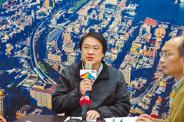 基隆市長林右昌說54名可能接觸公主號郵輪民眾將隔離至14日，目前皆無異狀，民眾勿恐慌。（許家寧攝）