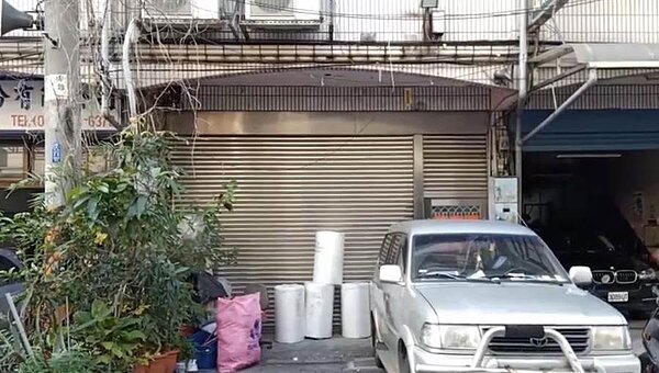 政府對大型口罩工廠發出徵調令,卻漏掉數十家中小廠,導致有小廠出來販售卻被檢舉沒收亂象,經濟部已表示今明兩天將會納入徵用。(圖:資料照)