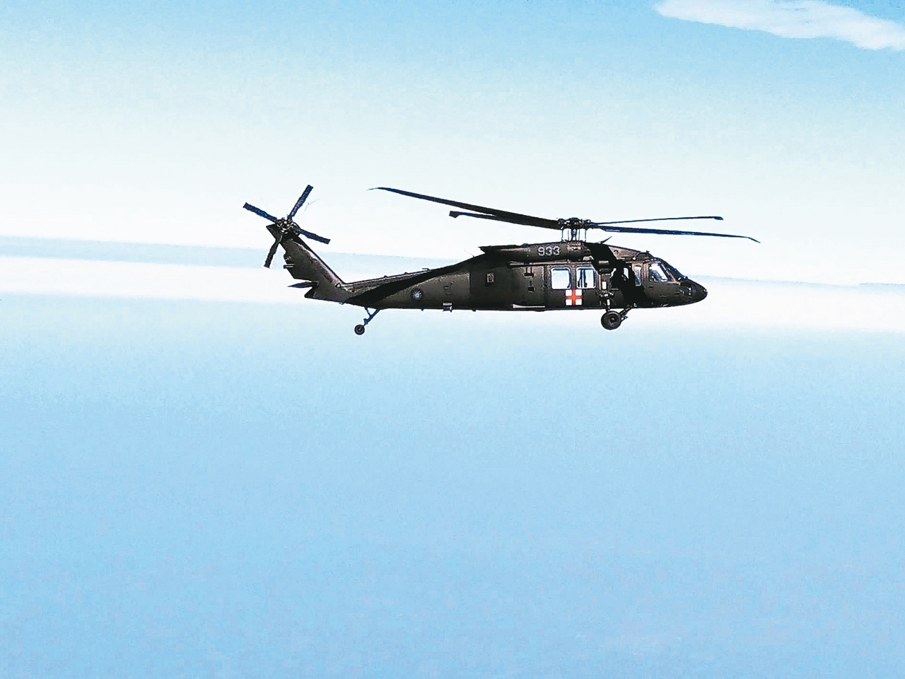今年1月2日國軍黑鷹直升機墜毀新北烏來山區，包含國防部參謀總長沈一鳴等多名將官罹難。 圖／聯合報系資料照片