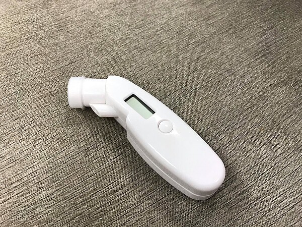 任何測量體溫的工具,全都被搶購一空。圖/好房網News記者呂詠柔攝