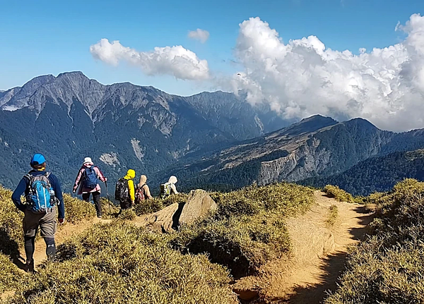 南投縣仁愛鄉解除山地管制區，本月21日起免辦入山證，但部分單位仍有登山入園等相關規範，上山民眾仍需瞭解，且依法申請。圖／聯合報系資料照