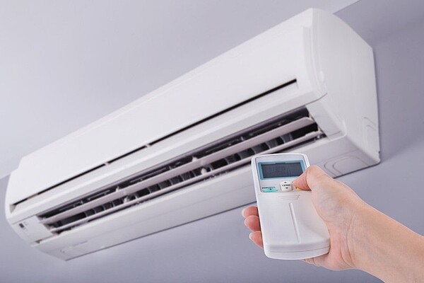 空調該買冷專or冷暖?網推兼具省電與實用的冷暖空調。示意圖/截自ingimage