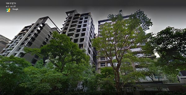 貴婦奈奈小姑黃千芳位於內湖五期豪宅「青川富御」。圖/截自google map