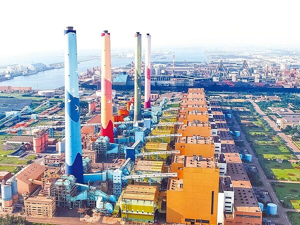 環保署發函要求中市環保局更正日前對中火的相關行政處分。（資料照片／台中市新聞局提供）