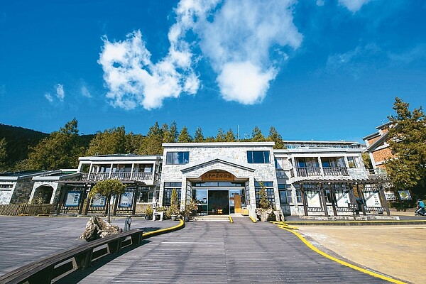 太平山莊通過環保署服務業環保標章評比,續獲「金級」認證。 圖/林務局羅東林區管理處提供
