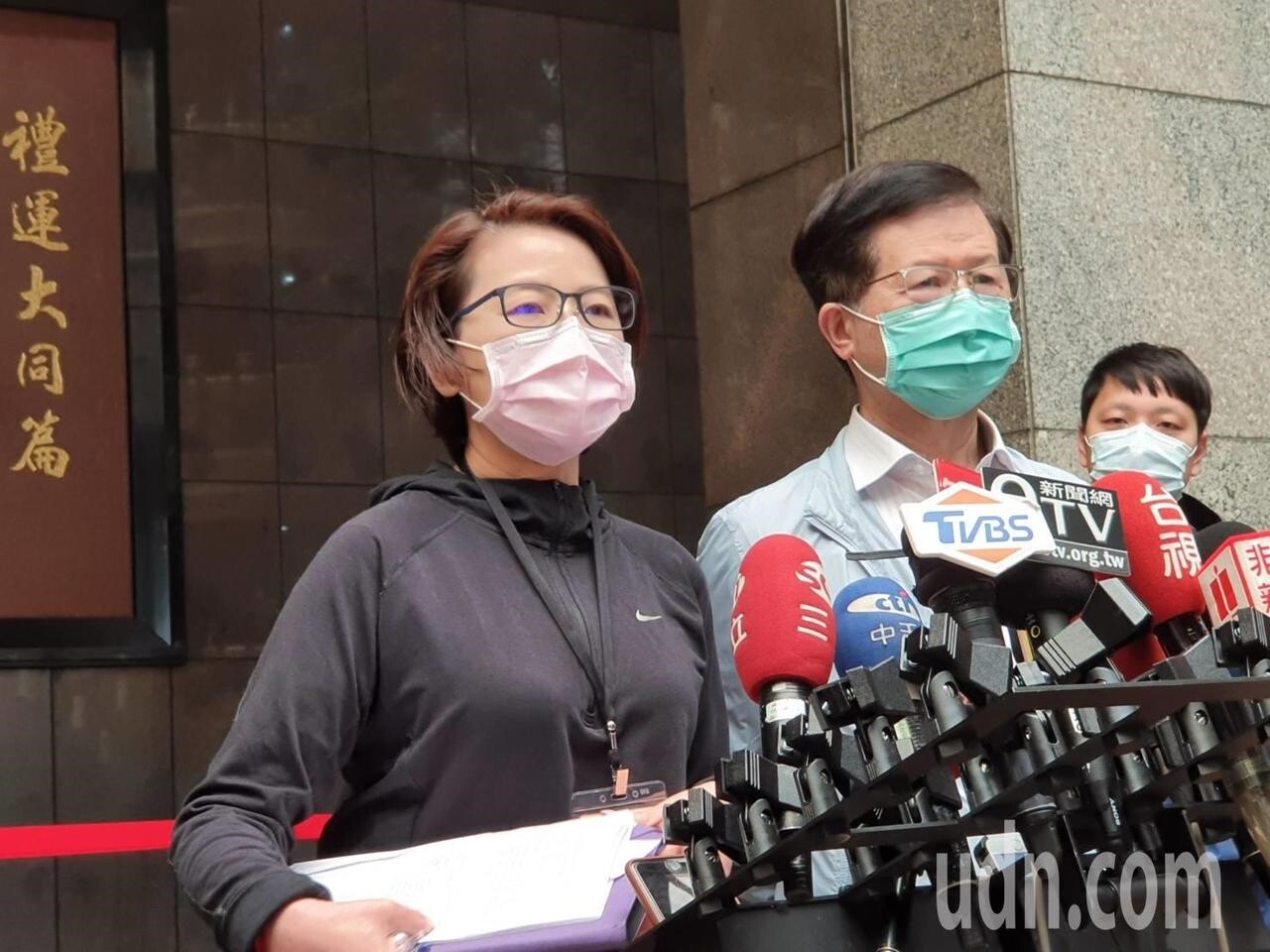 台北市副市長黃珊珊上午舉行毒疫情小組應變會議後受訪。記者楊正海/攝影