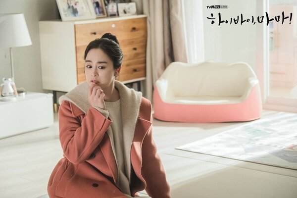 金泰希主演的「哈囉掰掰，我是鬼媽媽」，工作人員新冠肺炎檢疫結果為陰性。 圖／擷自tvN臉書