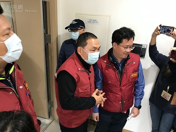 新北市長侯友宜視察新店央北社宅各式房型。好房網News記者李彥穎攝