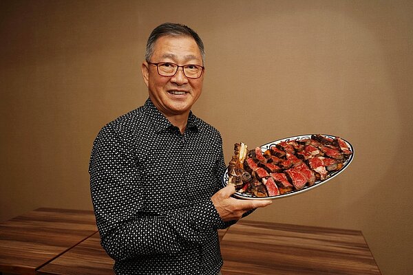 牛排教父鄧有癸。 圖/新光三越提供