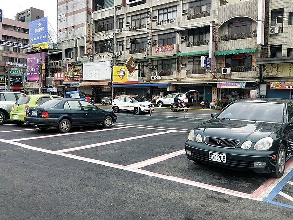 嘉義市建國二村目前為停車場,未來發展為商業區。圖/嘉義市府提供
