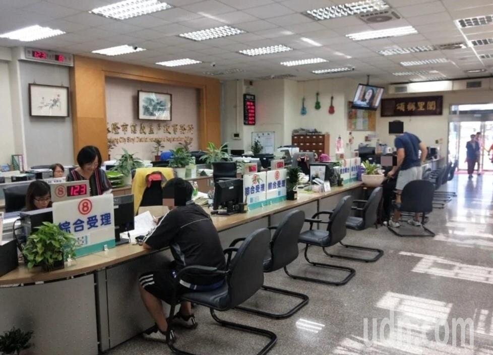 基隆23日起7戶所整併為3個，市府：網路化不一定要臨櫃。記者游明煌／攝影