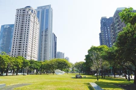 台商滯台投資置產,帶動台中七期豪宅與商用不動產買氣爆發。圖/曾麗芳