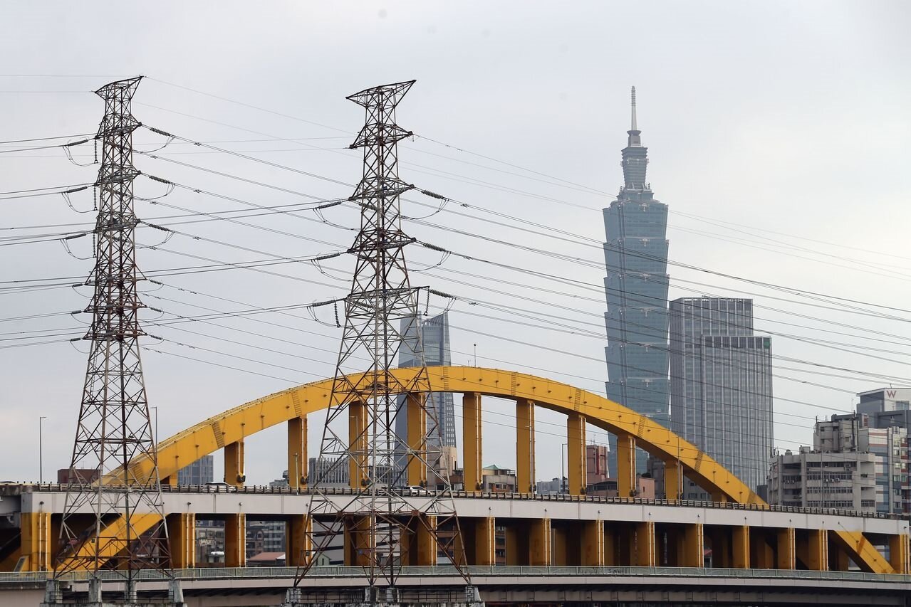 經濟部昨天召開2020年第一次電價費率審議會,確定今年上半年公用售電業電價費率「連四凍」。 圖/聯合報系資料照片