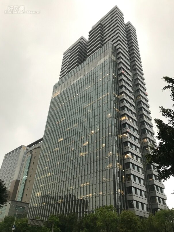 「聯合大於」是由聯合報辦公室舊址改建的豪宅大樓案。好房網News記者李彥穎攝