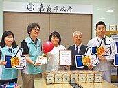 知名蛋廠捐物資　老牌餐廳熄燈