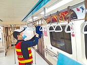 擦了又擦　北捷清潔工累癱