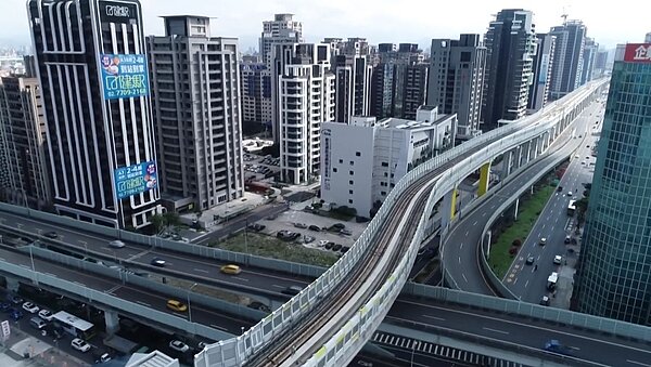 新北環狀線帶動沿線房市,其中官方統計發現,又以秀朗橋、景平、景安、中和這4站交易量佔整體中和區中古屋市場比例約35%。