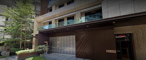 位在新北市新店區的工業宅「昱泰玥然」單價有6字頭,已是新北市豪宅等級單價。圖/取自Google Maps