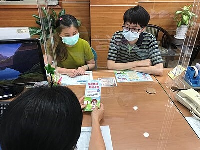 實價登錄新制7月1日上路 中市地政、稅務局聯手強化宣導。圖/台中市政府提供