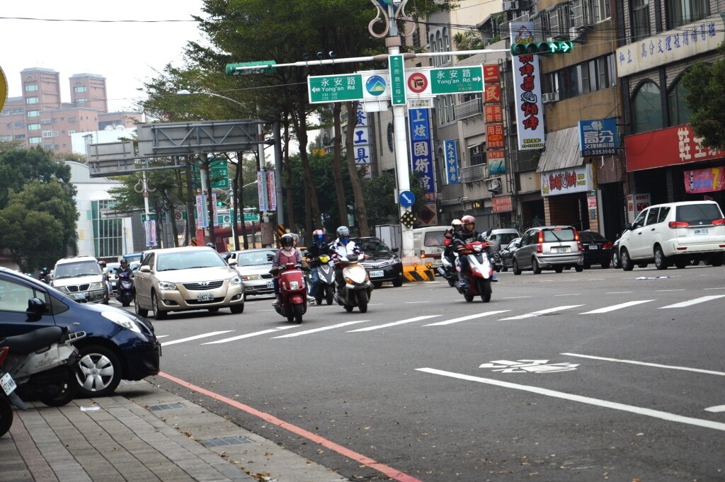 桃園市汽、機車數量逐年增加,成長率高居六都之冠。圖/聯合報系資料照