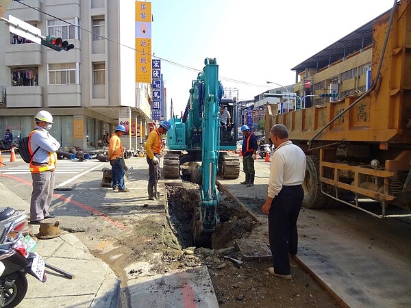 台中市天然氣的申裝出現同市不同制,引起建築業者與民眾抱怨。圖/台中市府提供