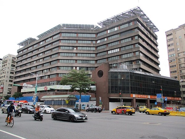 南門大樓暨市場改建統包工程拆除前。圖/臺北市政府工務局新建工程處提供