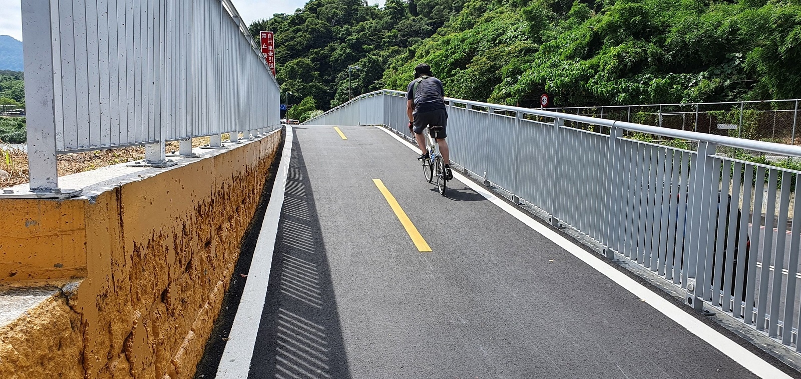 新闢的自行車道全長約1.3公里。圖／新北市水利局提供