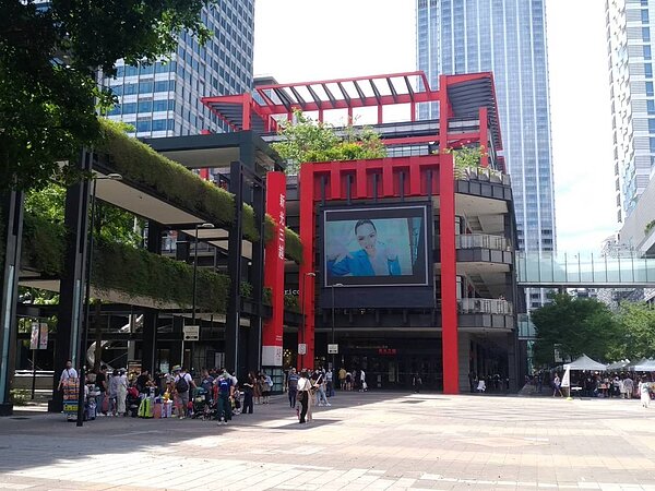 為了搶三倍券商機,台北市各商圈自推加碼優惠,要用實際回饋留住消費者。記者林麗玉/攝影