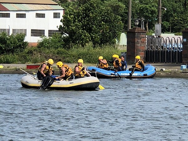 體能和速度也是隊員被要求提升的訓練項目。記者鄭國樑／攝影