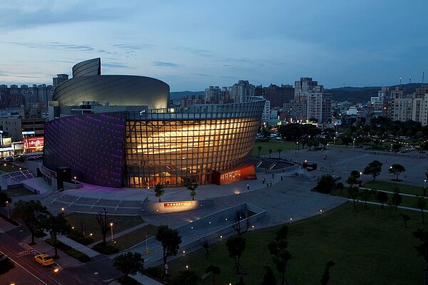 為藝文市場加溫,桃園市4大藝文館舍至年底免收場地租金。圖/桃園市政府文化局提供