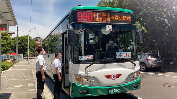 1210、1211納編公車,未來可使用1280定期票。圖/新北市交通局提供