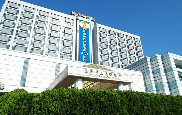 萬芳醫院周邊環境與機能不錯。圖/衛福部