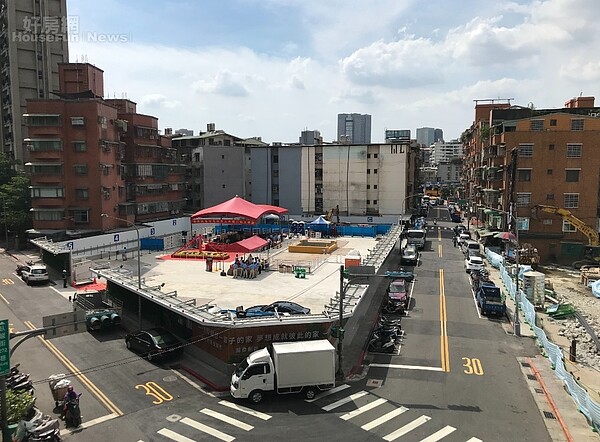 全家福社區海砂屋 都更案開工住戶感動快掉淚 好房網news 全家福社區海砂屋 都更案開工住戶感動快掉淚 好房網news