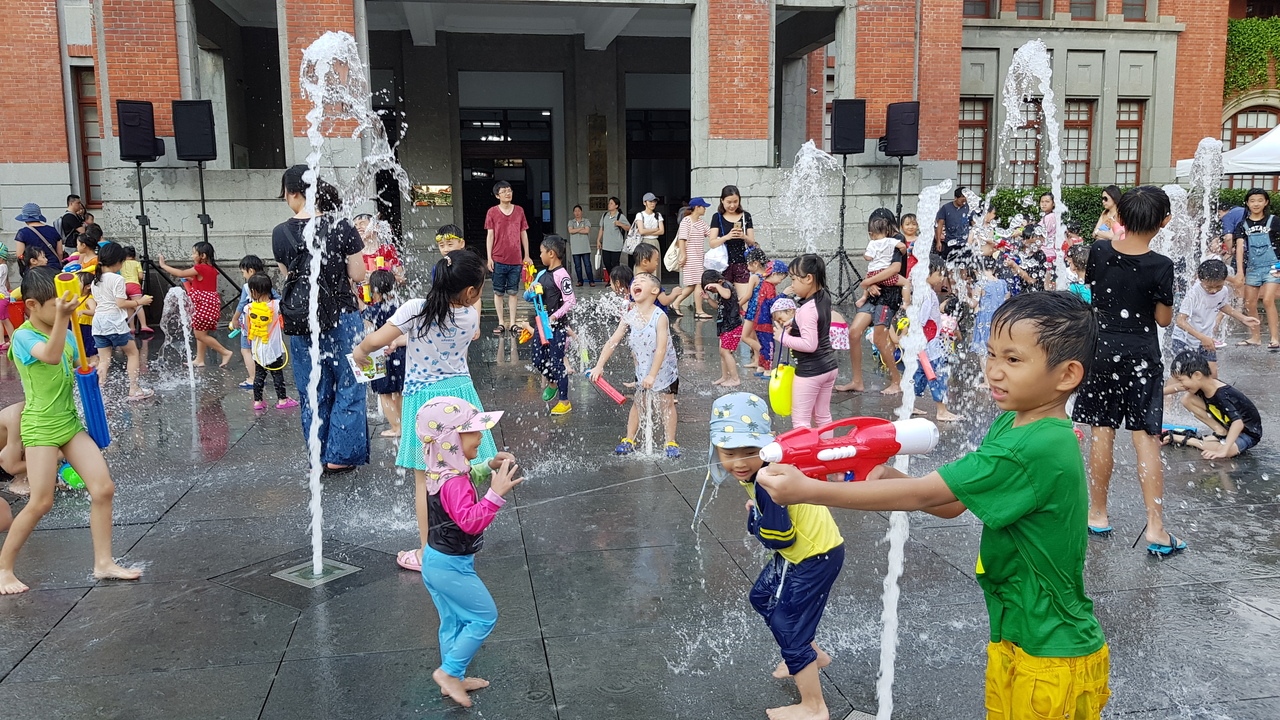 新竹市政府前廣場噴水設施預計7月18日開放。圖／聯合報系資料照