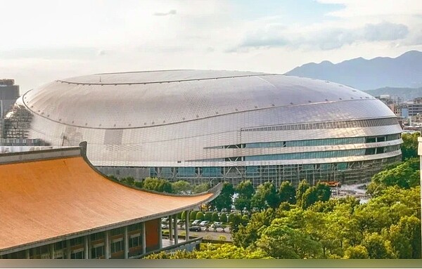 大巨蛋復工在即,問題卻連環爆。圖/聯合報系資料照片