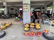 百攤剩5攤　台南左鎮青果市場苦撐